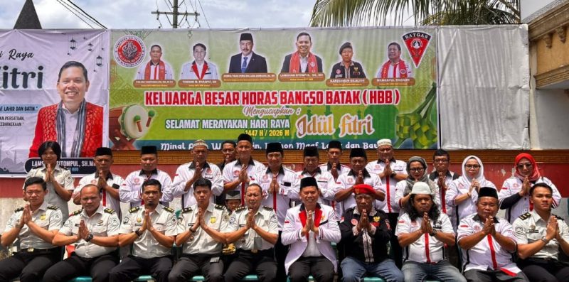 Kantor Wilayah Kementerian Imigrasi dan Pemasyarakatan (Kanwil ImiPas) Sumatera Utara, melakukan penyaluran ribuan paket sembako kepada masyarakat. ©okedaily.com/Ilham HB