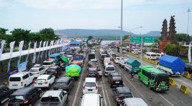 Kendaraan macet di pelabuhan gilimanuk saat musim mudik lebaran 2026. Foto: Dokumentasi ASDP 