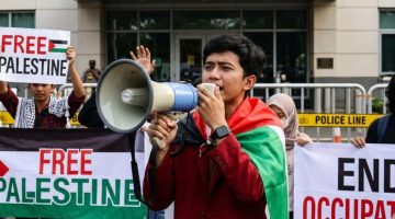 Kabid. Kominfo Hima Persis DKI Jakarta Farhan saat orasi bela palestina. @okedaily.com /istimewa