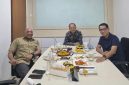 Made Muliawan Arya alias De Gadjah Ketua DPD Partai Gerindra bersama Wayan Koster Gubernur Prov. Bali, (19/4).