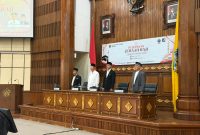 Anggota DPRD Prov. Bali, Zulfikar Wijaya bersama Kementerian Haji dan Umroh di Bali saat pelepasan jama'ah haji dan umroh, (25/5).