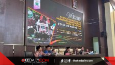 Workshop Penyusunan Metodologi dalam Penyusunan Proposal MoRA The Air Fund 2026 yang berlangsung pada, Kamis (02/04), di Ballroom Lantai 4 UIN Madura. ©okedaily.com/istimewa