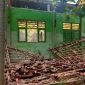 SMPN 2 Kalianget rusak parah diterjang puting beliung, DPRD Sumenep desak Pemkab segera perbaiki. ©okedaily.com/istimewa