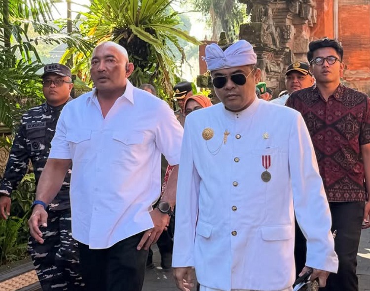 Dari kiri Made Muliawan Arya alias De Gadjah bersama I Gusti Ngurah Arya Wedakarna, (3/5). Foto: ig @aryawedakarna.