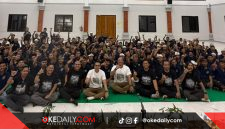 De Gadjah memberikan motivasi kepada para napi di Lapas Kerobokan, 