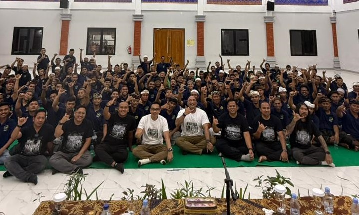 De Gadjah memberikan motivasi kepada para napi di Lapas Kerobokan, 