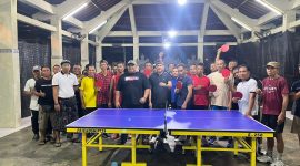 Zulfikar Wijaya Anggota DPRD Prov. Bali bersama Warga Br. Padangsambian Kaja, Denpasar, (21/05). 