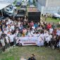 Geridra Bali saat menyerahkan hewan qurban kepada saudara-saudara Muslim menjelang Hari Raya Idul Adha di Yayasan De Gadjah Center, (27/05). Foto: Okedaily.com/Istimewa