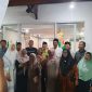 I Gede Tommy Sumertha DPRD Kota Denpasar saat merayakan Hari Raya Idul Adha di Mushalla Nur Baety, Padangsambian, Denpasar, (28/5). Foto: Okedaily.com 