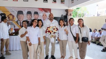 De Gadjah bersama kader-kader perempuan Gerindra di Bali. Foto: Gerindra Bali