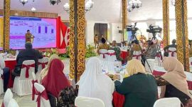 Wakil Bupati Sumenep, KH. Imam Hasyim, saat sambutan Musrenbang RKPD 2027 di Pendopo Agung Keraton Sumenep. ©okedaily.com/ist