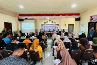 Antusias warga Desa Lenteng Timur dalam mengikuti penyuluhan hukum di Balai Desa setempat. ©okedaily.com/ist