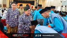 Wabup Imam, menghadiri manasik Haji dan pelepasan secara simbolik di Gedung Korpri. ©okedaily.com/ist