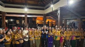 Zulfikar Wijaya Anggota DPRD Bali bersama Warga Banjar Sapta Bumi, Desa Tegal Harum, 23 Mei 2026 di Br. Sapta Bumi saat acara silaturahim. 