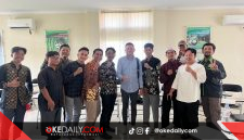 Zulfikar Wijaya Anggota DPRD Prov. Bali bersama Pemuda Islam Denpasar. 