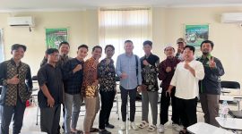 Zulfikar Wijaya Anggota DPRD Prov. Bali bersama Pemuda Islam Denpasar. 