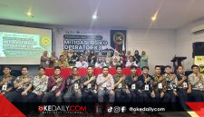 Sesi foto bersama pada pelatihan dan sertifikasi mitigasi risiko operasi K3 yang digelar oleh FKM UIN Sumut. ©okedaily.com
