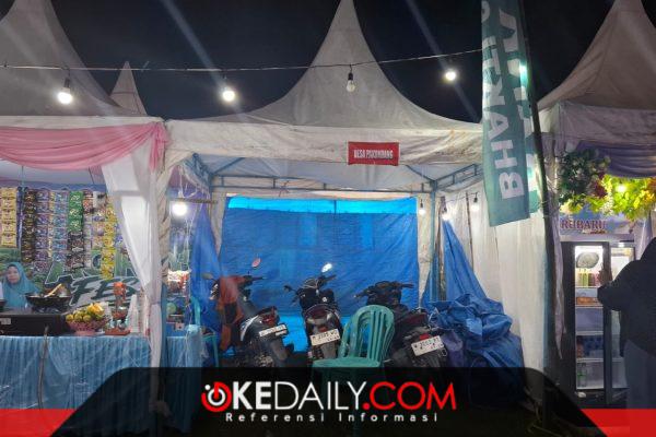 Nampak Stand UMKM Desa Pakondang Beralihfungsi Menjadi Parkiran Sepeda Motor. ©okedaily.com