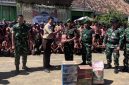 Serah terima bantuan sembako bekal kemah secara simbolis. ©okedaily.com
