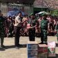 Serah terima bantuan sembako bekal kemah secara simbolis. ©okedaily.com