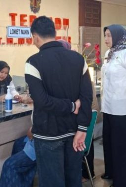 Direktur RSUD Moh Anwar Monitoring Pelayanan Poli Terpadu, Pastikan Tetap Optimal