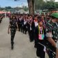 Tanamkan jiwa patriotisme, Binar Squad saat menggelar MPLS berbasis karakter dengan materi bela negara di Markas TNI. ©okedaily.com