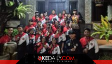 Anggota DPRD Kota Denpasar Fraksi Gerindra sekaligus Pembina PS Tujuh Sari Kota Denpasar, I Gede Tommy Sumertha, saat membersamai para atlet PS Tujuh Sari Kota Denpasar, 13 Juli 2026 di Denpasar. Foto: Okedaily.com