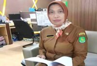 RSUD dr. H. Moh. Anwar Sumenep memperkuat diri sebagai pusat rujukan medis modern. Fasilitas dan layanan baru dihadirkan untuk warga Sumenep dan Madura. ©okedaily.com [Foto: Direktur dr. H. Erliyati, M.Kes.]