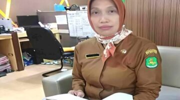 RSUD dr. H. Moh. Anwar Sumenep memperkuat diri sebagai pusat rujukan medis modern. Fasilitas dan layanan baru dihadirkan untuk warga Sumenep dan Madura. ©okedaily.com [Foto: Direktur dr. H. Erliyati, M.Kes.]