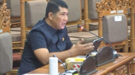 Anggota DPRD Kota Denpasar Fraksi Partai Gerindra, I Gede Tommy Sumertha, menyampaikan apresiasi atas capaian proyek strategis Dinas PUPR tahun 2025. Ia menegaskan fungsi pengawasan DPRD tetap menjadi prioritas utama. ©okedaily.com [Foto: Istimewa]
