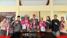 Tiga pelajar asal Pulau Sapudi saat dilepas untuk mewakili Kabupaten Sumenep dalam Jambore Nasional XII 2026. ©okedaily.com [Foto: Hasan Al-Hakiki]