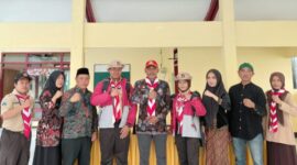 Tiga pelajar asal Pulau Sapudi saat dilepas untuk mewakili Kabupaten Sumenep dalam Jambore Nasional XII 2026. ©okedaily.com [Foto: Hasan Al-Hakiki]