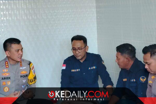 Ketua AJS memberikan apresiasi kepada Kapolresta Sumenep atas sikap tegas dalam memproses anggota yang terlibat masalah. Ia menilai langkah ini penting untuk menjaga marwah institusi Polri. ®okedaily.com [Foto: Istimewa]