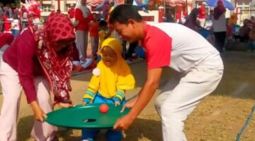 Gebyar Kehati PAUD H.I. El-fath sukses semarakkan peringatan HUT RI ke-81. Melalui lomba keluarga, semangat kemerdekaan dan kebersamaan terasa begitu hangat. ©okedaily.com [Foto: Istimewa]