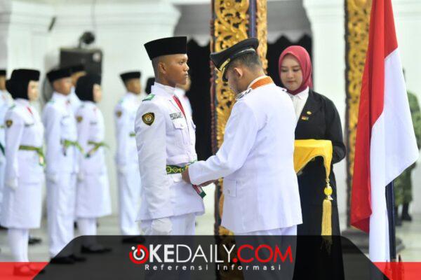 Anggota Paskibraka Kabupaten Sumenep Tahun 2026 resmi dikukuhkan. Pengukuhan dipimpin langsung oleh Bupati Sumenep, Dr. H. Achmad Fauzi Wongsojudo. ®okedaily.com