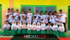 Tank Oreng Center Go To School di MI Khairul Jadid, Desa Pancor, Kecamatan Gayam, Kabupaten Sumenep. ®okedaily.com [Foto: Hasan Al-Hakiki]