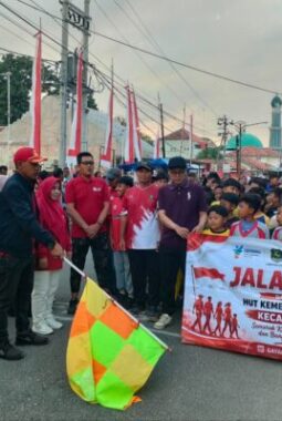 Ribuan Warga Tumpah Ruah Ikuti JJS di Gayam, Puluhan Doorprize Bikin Suasana Makin Meriah