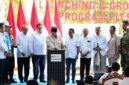 Presiden Prabowo Subianto menekan tombol sirine tanda dimulainya pembangunan PLTS 100 GWp di Bali. Proyek energi terbarukan terbesar di RI ini disebut sebagai kebijakan strategis berdampak positif bagi lingkungan. ®okedaily.com [Foto: Istimewa]