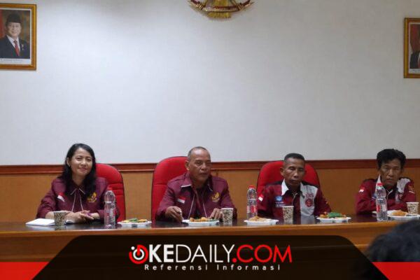 Ketua Umum DPP AWDI, Budi Wahyudin Syamsu, bersama jajaran pengurus saat mengikuti rapat koordinasi persiapan pelantikan DPW AWDI DKI Jakarta di Kantor Pusat AWDI, Jakarta, Minggu (30/8/2026). ®okedaily.com [foto: istimewa]