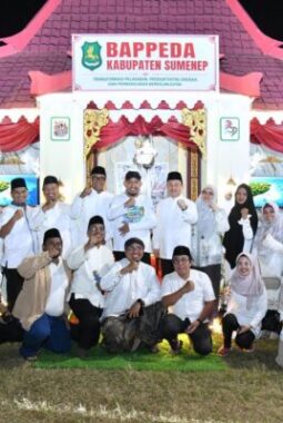 Stand Bappeda Sumenep Juara MCF 2026, Arif: Ini Buah Kekompakan dan Semangat Pengabdian
