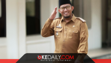 Bupati Sumenep, Dr. H. Achmad Fauzi Wongsojudo, memberikan keringanan tunggakan PBB-P2. Pokok pajak dipotong hingga 95 persen untuk meringankan beban wajib pajak. ®okedaily.com [Foto: Istimewa]