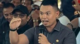 Anggota DPRD Kota Denpasar, Gus Yoga minta Pemkot Denpasar tambah lifeguard dan sarana keselamatan di pantai Sanur dan sekitarnya. ®okedaily.com [Foto: Istimewa]