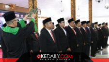 Pengangkatan sejumlah ASN sebagai camat di lingkungan Pemkab Sumenep berlangsung di Pendopo Agung Keraton Sumenep, 18 September 2026. Persyaratan kompetensi pemerintahan menjadi sorotan setelah Pemkab menyebut sebagian pejabat masih akan mengikuti pendidikan kepamongprajaan. ®okedaily.com [Foto: Istimewa]