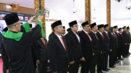 Pengangkatan sejumlah ASN sebagai camat di lingkungan Pemkab Sumenep berlangsung di Pendopo Agung Keraton Sumenep, 18 September 2026. Persyaratan kompetensi pemerintahan menjadi sorotan setelah Pemkab menyebut sebagian pejabat masih akan mengikuti pendidikan kepamongprajaan. ®okedaily.com [Foto: Istimewa]
