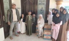 Jurnalis Sapudi Salurkan Ratusan Air Minum untuk Madrasah Diniyah