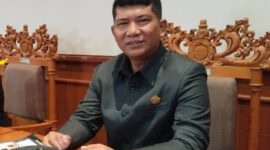 Anggota DPRD Denpasar, I Gede Tommy Sumertha, mendorong penguatan sinergitas pemerintah pusat dan daerah untuk mempercepat pelaksanaan berbagai program pembangunan yang menyentuh kebutuhan masyarakat. ®okedaily.com [Foto: Istimewa]