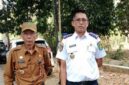 Kepala Disperkimhub Sumenep (kanan) bersama Kepala Bapenda Sumenep (kiri) saat operasi gabungan di Batuan. ®okedaily.com [Foto: Istimewa]