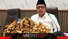 Ketua DPRD Kabupaten Sumenep H. Zainal Arifin mengingatkan para santri untuk menguasai perkembangan teknologi tanpa meninggalkan nilai-nilai akhlakul karimah. ®okedaily.com [Foto: Dok. DPRD Sumenep]