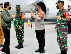 Kapolda Sumut Sambut Presiden Jokowi di Bandara Kualanamu Dalam Kunjungan Kerja