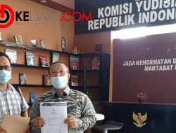 Temukan Kejanggalan, Jhonny Allen laporkan Hakim ke KY